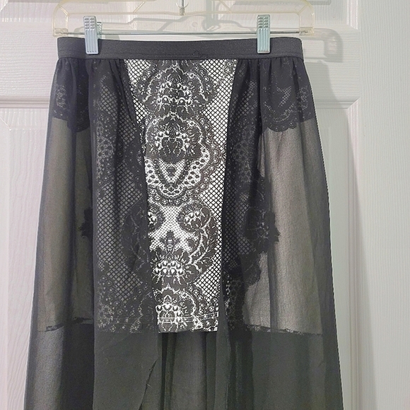 Do + Be Women's Lace Skirt Size M - Picture 3 of 12